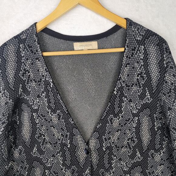 Jones NY Sz 1X Cardigan Snakeskin Black Gray 5 Button Office Eveningwear Party - Picture 2 of 12